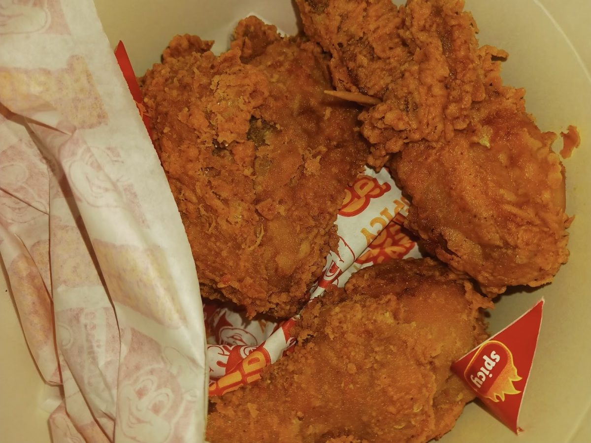 Filipino-Fried Chicken: Jollibee